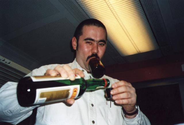 2000_06.jpg, 30 kB